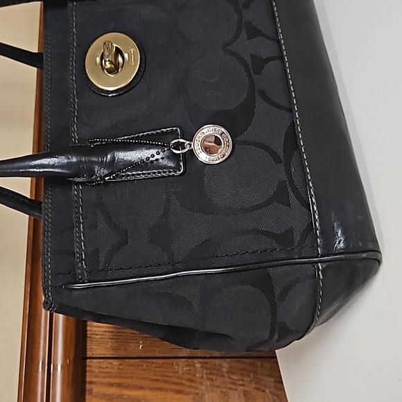 Coach Signature Front Turn Lock Bag - Picture 3 of 17